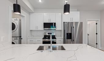 2236 40TH St NW FIVE, Washington, DC 20007