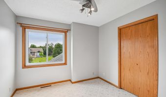 13820 Sycamore St NW, Andover, MN 55304