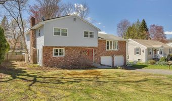 47 White Ave, Middlebury, CT 06762
