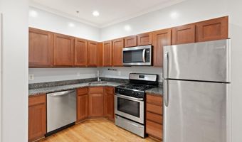 430 IRVING St NW 102, Washington, DC 20010