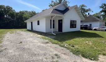 522 S 3rd St, Albia, IA 52531