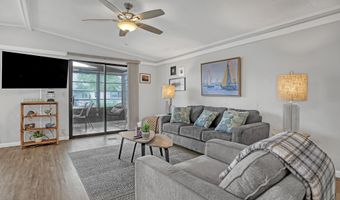 949 Laurel Cir, Barefoot Bay, FL 32976