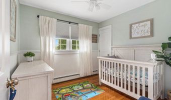 35 Skytop Rd, Andover, NJ 07860