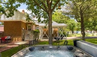 403 N 8th St, Alpine, TX 79830