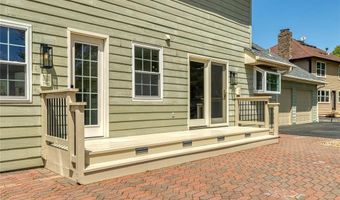 172 Log Hill Ln, Ballwin, MO 63011