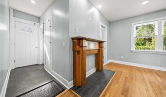 4 Orford St, North Providence, RI 02904