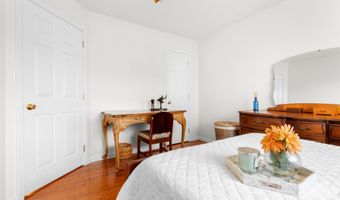 6 ELCO Ct, Bayonne, NJ 07002