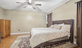 142 Kenmore Ave, Biloxi, MS 39531