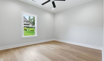 7648 S Shoreline Blvd, Benton, AR 72019