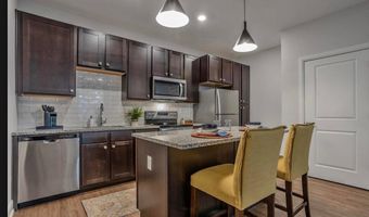 1020 Lusso Ave 200, Columbus, OH 43201