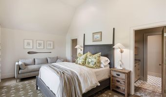 37 Holly Ln, Alexander City, AL 35010