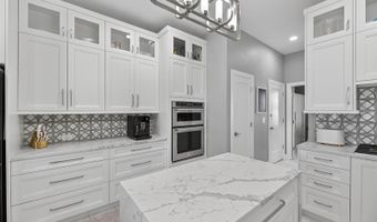 526 ISLEBAY Dr, Apollo Beach, FL 33572