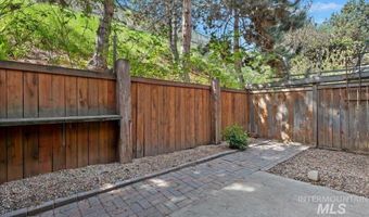 3611 S Gekeler Ln 124, Boise, ID 83706