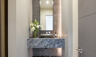 21 Drifting Shadow Way, Las Vegas, NV 89135