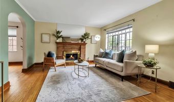 96 Amherstdale Rd, Amherst, NY 14226