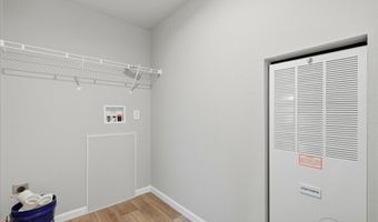 20815 WALNUT St, Aurora, OR 97002