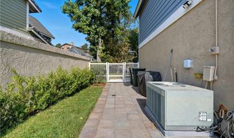 6070 E Smt, Anaheim, CA 92807