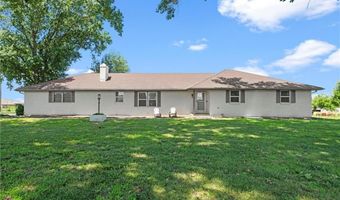 22617 155th St, Basehor, KS 66007