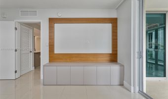 1150 101st St 203, Bay Harbor Islands, FL 33154