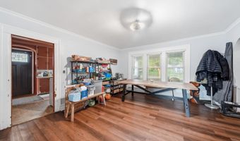 317 E Maple Ave, Adrian, MI 49221