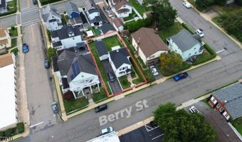 46 Berry St, Andover, NJ 07801