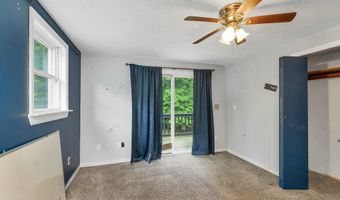 18 W Huntress Pond Rd, Barnstead, NH 03225