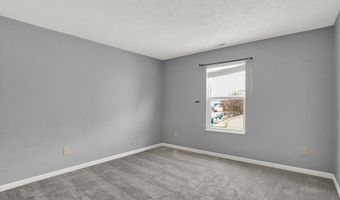 2924 Coles Creek Ln, Indianapolis, IN 46217