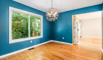 22 Ledgewood Dr 22, Brookfield, CT 06804