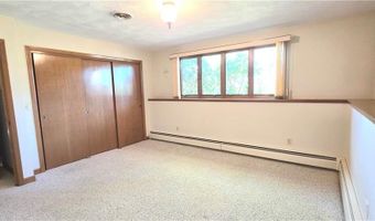 22 GROVE Ave, North Providence, RI 02911