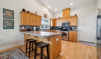 20967 YUKON St, Aurora, OR 97002