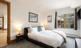 61 Avondale Ln 102, Beaver Creek, CO 81620