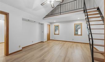 2260 Englewood Ave, Akron, OH 44312