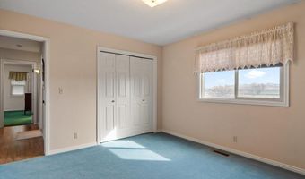 12568 N Hawthorne Rd, Chubbuck, ID 83202