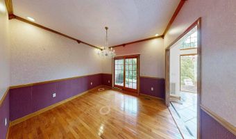 136 Lock Ln, Alum Creek, WV 25003