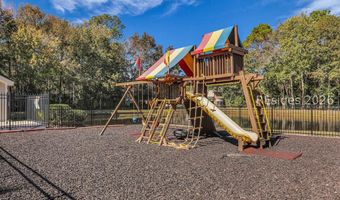8 Winterberry Ln, Bluffton, SC 29910