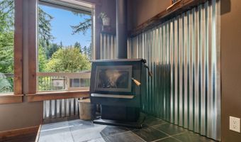 42520 TESTAMENT CREEK Rd, Beaver, OR 97108