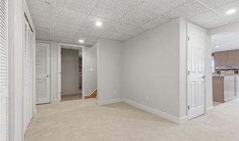 46 Timberland Dr, Lincoln, RI 02865
