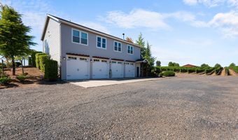 21358 OAK Ln, Aurora, OR 97002