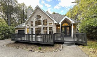 15 Shakespeare Dr, Albrightsville, PA 18210