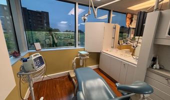 4600 JOHN MARR Dr 302, Annandale, VA 22003