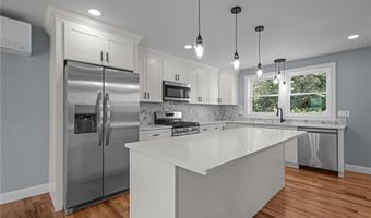 135 Old Mill Blvd, Warwick, RI 02889
