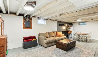 1015 Lowell Dr, Apple Valley, MN 55124