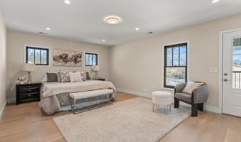 415 N Haddow Ave, Arlington Heights, IL 60004