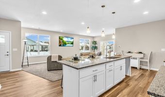 7749 Silver Fox Dr, Indianapolis, IN 46217