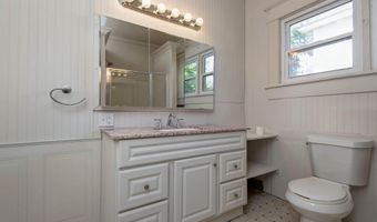 503 Mcnatt Ave, Aurora, MO 65605