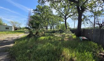 5419 Shady Ln, Anderson, CA 96007