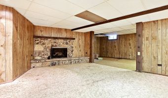 24952 W Island Dr, Antioch, IL 60002