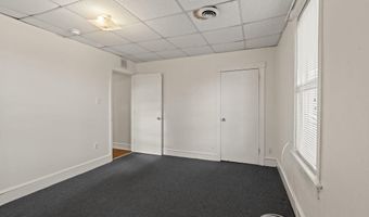 227 W GRAISBURY Ave, Audubon, NJ 08106