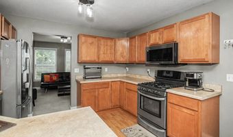 2517 Clayton Dr, Ames, IA 50010