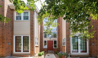 1316 Holgate G6, Ballwin, MO 63021